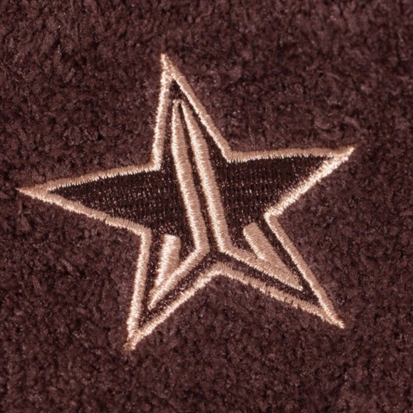 ⭐️HP🎉NWT Jeffree Star ⭐️ Brown Teddy PullOver⭐️ - Picture 3 of 16